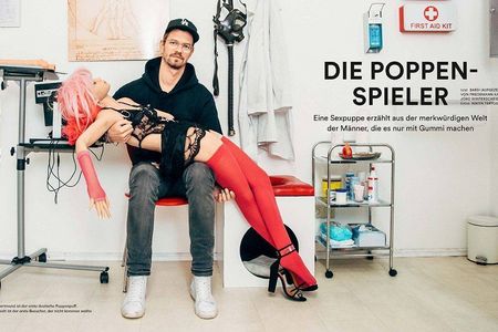 Im Puppenpuff: Joko Winterscheidt zeigt vollen Einsatz