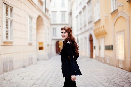 Nareh Arghamanyan ist Solistin und erhielt ihre Ausbildung in Jerewan und Wien