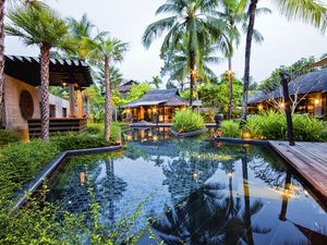 Umgeben von der wilden Natur im Norden der thailändischen Insel Phuket begrüßt das Design Resort „The Slate“ seine Gäste in Suiten mit Privat-Pools Umgeben von der wilden Natur im Norden der thailändischen Insel Phuket begrüßt das Design Resort „The Slate“ seine Gäste in Suiten mit Privat-Pools