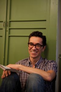 Das Spektrum umfasst Tanz- und Sprechtheater, musikalische Bühnenformen, Performances und ein Stück für Kinder, darunter 7 Deutschlandpremieren.