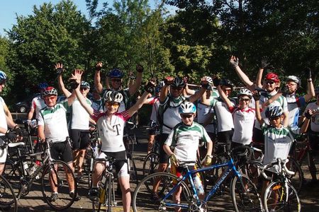 Spenden-Radtour der Stiftung Ride for Reading durch Frankreich