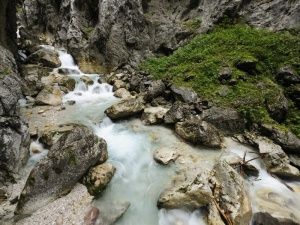 Wilde Wasser Die Klammen der Zugspitz Regionen vereinen Kraft und Schoenheit der Natur Wilde Wasser Die Klammen der Zugspitz Regionen vereinen Kraft und Schoenheit der Natur