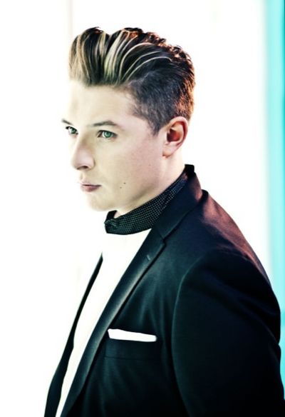 John Newman erobert mit Love Me Again die Spitze der UK-Charts