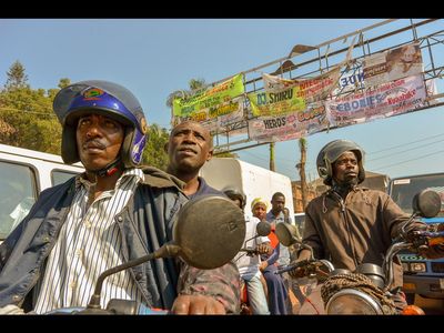 Der Verkehr in Kampala, der Hauptstadt Ugandas, ist gewoehnungsbeduerftig und dem Afrikabeginner nicht unbedingt sofort zu empfehlen