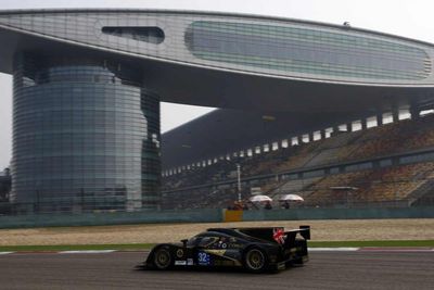 Ende Januar hat das Team seine Teilnahme in der Sportwagen-Weltmeisterschaft, die die legendären 24 Stunden von Le Mans beinhaltet, bekanntgegeben. Nach einem ersten Roll out war Lotus bereit für sein Debüt im Langstreckenrennsport. Ende Januar hat das Team seine Teilnahme in der Sportwagen-Weltmeisterschaft, die die legendären 24 Stunden von Le Mans beinhaltet, bekanntgegeben. Nach einem ersten Roll out war Lotus bereit für sein Debüt im Langstreckenrennsport.