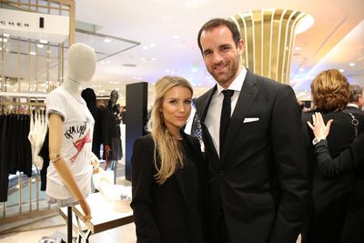 Christoph Metzelder kam mit Begleitung nach Duesseldorf.