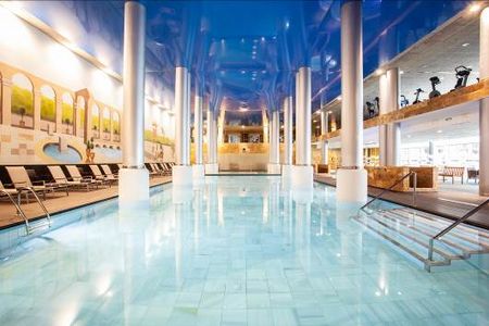 In der Nebensaison praesentiert sich Mallorcas Inselhauptstadt ganz entspannt Urlauber freuen sich zudem über guenstige Preise