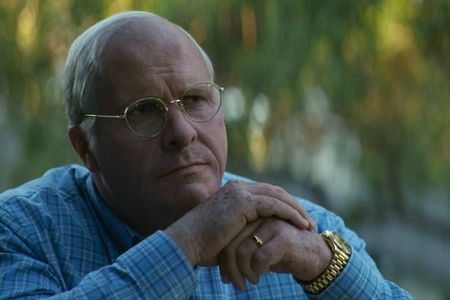 Auch Christian Bale, der einen Golden Globe gewann, wurde von Kelleth Cuthbert, als mysteriöses Maedchen in Blau, die Show gestohlen