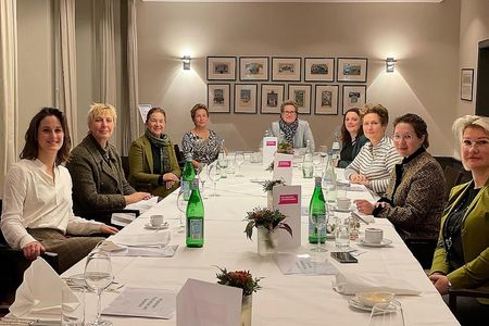Familienunternehmerinnen im Industrie-Club