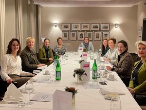 Familienunternehmerinnen im Industrie-Club Familienunternehmerinnen im Industrie-Club