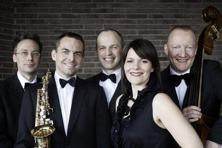 Am Sonntag, 11. November, kommt das Radioprogramm hr4 mit seinem Tanztreff in die Bad Orber Konzerthalle. Das Tanzvergnügen mit Live-Band beginnt um 15.30 Uhr. hr4-Moderator Dieter Voss führt durch den Nachmittag.