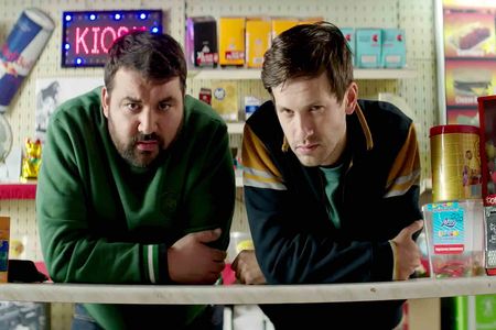 Reines pures Gold des Unsinns, Ronny und Klaid im Kino