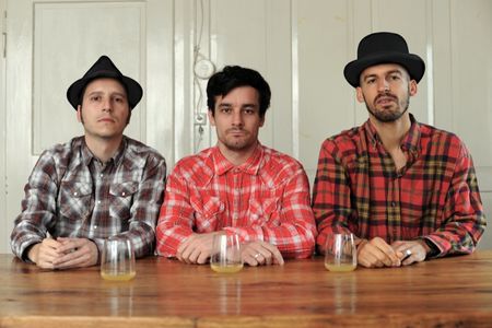 Ghost Town Trio veroeffentlicht neues Album Dont make your mama cry