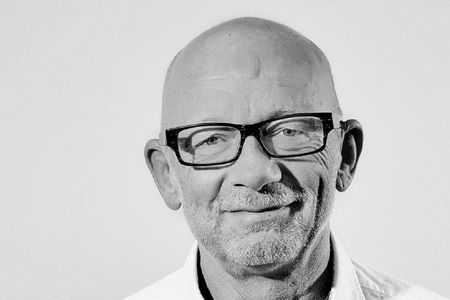 In allen Bereichen beklagen die Aelteren schlechte Chancen geringe Wertschaetzung sagt Manfred Tuerk