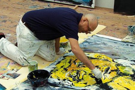 Der deutsche Maler und Bildhauer Georg Baselitz liebt Provokationen