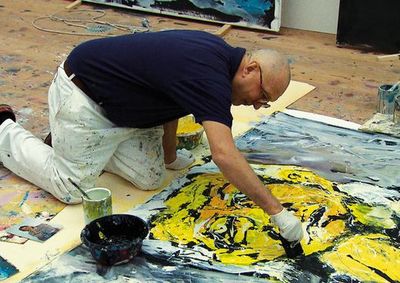Der deutsche Maler und Bildhauer Georg Baselitz liebt Provokationen