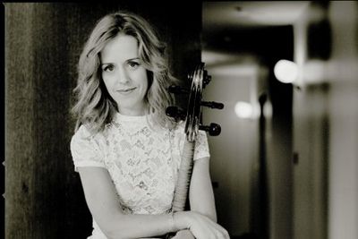 Sol Gabetta gibt Konzert in Baden-Baden
