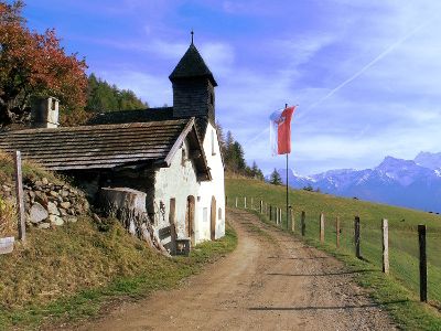 Das Kirchlein des Lechtlhofs ist Maria Geburt geweiht