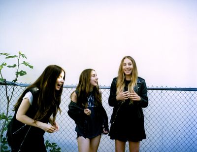 Haim veroeffentlichen am 27.09.2013 ihr Debuetalbum Days Are Gone