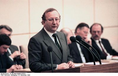 Willy Wimmer befuerchtet einen Atomkrieg gegen Russland.