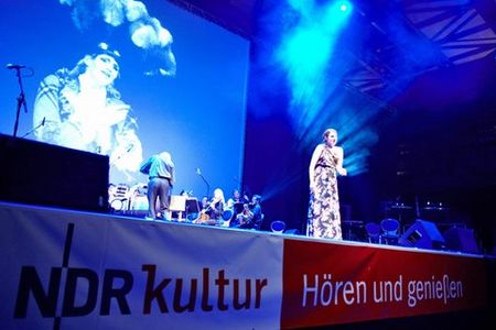 Hauch von Orient weht durch die Lokhalle Göttingen. Das war Oper für alle 2012 Fotos: (c) NDR