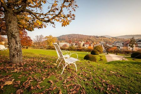 Klassischer Herbst im Staatsbad Bad Brueckenau