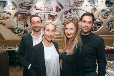 Christian Tscharke,Vorstand Die Jungen Unternehmer, Anne Tscharke, Dr. Katharina Porowski und Benjamin Achenbach,Vorstandsvorsitzender Die Jungen Unternehmer, Regionalkreis Niederrhein