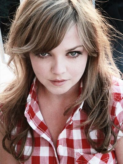 Annett Louisan erweiterte ihr Repertoire um Streifzuege vom Pop in das Chanson, in die Bossa Nova, den Jazz, die Musette und vieles mehr