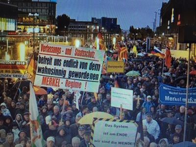 Bei der Pegida-Demonstration in Dresden waren 20.000 Teilnehmer auf die Straße gegangen
