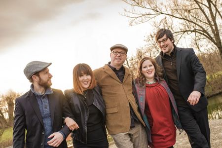 Barbara Buerkle Band gibt Konzert in Muenchen
