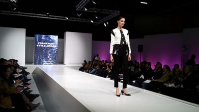 Design von Virginia Reil auf dem Frankfurt STYLE AWARD Catwalk in Paris
