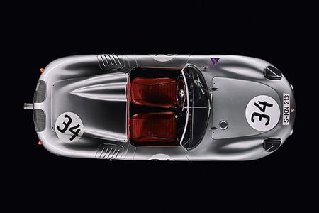 Porsche die pure Fahrfreude - Der Porsche laeßt die Herzen der Sportwagenliebhaber seit 70 jahren hoeher schlagen
