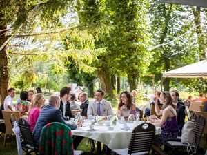 Location für ein Hochzeitsfest in exklusivem Ambiente ist das Schlossgut Oberambach am Starnberger See in Oberbayern Location für ein Hochzeitsfest in exklusivem Ambiente ist das Schlossgut Oberambach am Starnberger See in Oberbayern