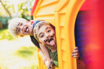 Der separate Outdoor-Bereich samt kindgerechtem Entertainment-Programm im Bodenmaiser Hof/Bayerischer Wald bietet genug Platz zum Toben
