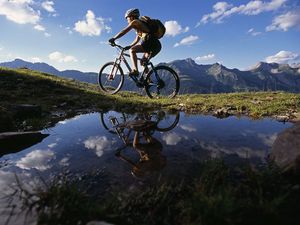 Die Tiroler Feriendestination St. Anton am Arlberg ist ein Dorado für Mountainbiker Die Tiroler Feriendestination St. Anton am Arlberg ist ein Dorado für Mountainbiker