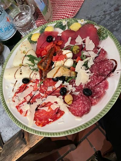 So freuen sich Feinschmecker auf ein Fünf-Gang-Menü des Sternekochs Philipp Stein vom Mainzer Restaurant Steins Traube