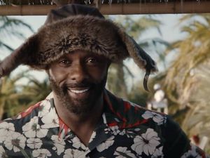 Idris Elba im letztjährigen Super-Bowl-Spot für Booking Idris Elba im letztjährigen Super-Bowl-Spot für Booking