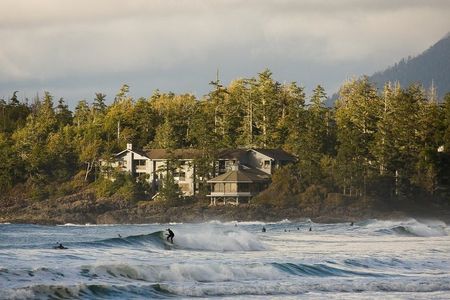 The Wickaninnish Inn Bucht mit Surfern