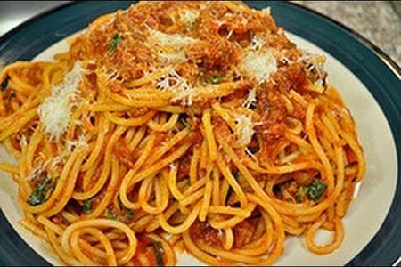 Spaghetti al pomodoro