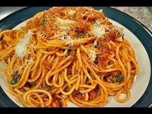 Spaghetti al pomodoro Spaghetti al pomodoro