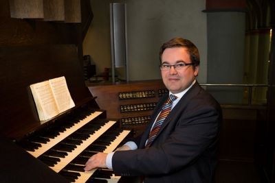 Artistic Whistling, Rolf Mueller gibt Konzert in Duesseldorf