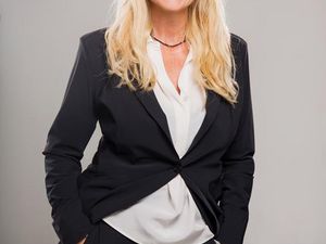 Sonja Ultsch ist Geschäftsführerin des aDLERS Lifestyle-Hotel Innsbruck und des Hotel Schwarzer Adler Innsbruck sowie stellvertretende Aufsichtsratsvorsitzende der harry’s home hotels & apartments Sonja Ultsch ist Geschäftsführerin des aDLERS Lifestyle-Hotel Innsbruck und des Hotel Schwarzer Adler Innsbruck sowie stellvertretende Aufsichtsratsvorsitzende der harry’s home hotels & apartments