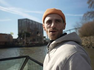 Die Karriere von Fynn Kliemann scheint vorbei. Erst zogen sich Kooperationspartner zurück, nun drohen sogar strafrechtliche Konsequenzen