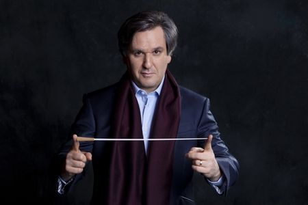 Konzert Klassik: Auftakt des britischen Tenors Ian Bostrige mit Henzes "Opfergang" & Tschaikowskys "Pathétique"