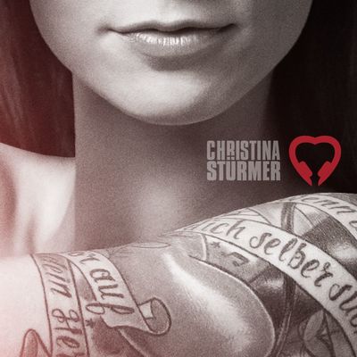 Christina Stuermer veroffentlicht ihre neue  Single Ich hoer auf mein Herz