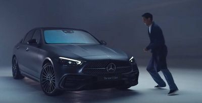 Zach King, Meister der digitalen Illusion, entdeckt in der YouTube-Präsentation von Mercedes-Benz die neue C-Klasse