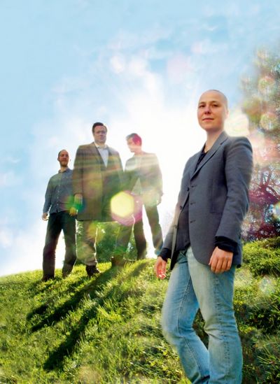 Nina Ramsby-Ludvig Berghe Trio spielen bei Jazz in den Ministergaerten