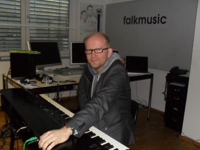 Dieter Falk an dem Platz wo er die großen Melodien komponiert.