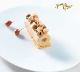 Pralineparfait mit Zitronengelee