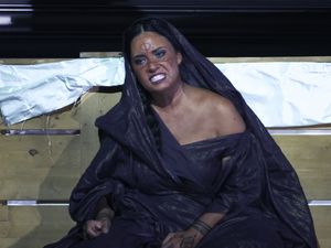 Medea ist noch immer eine gewaltige Tragödie Medea ist noch immer eine gewaltige Tragödie